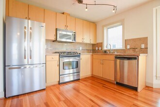 North Capital Hill owner offering move in special photo 4