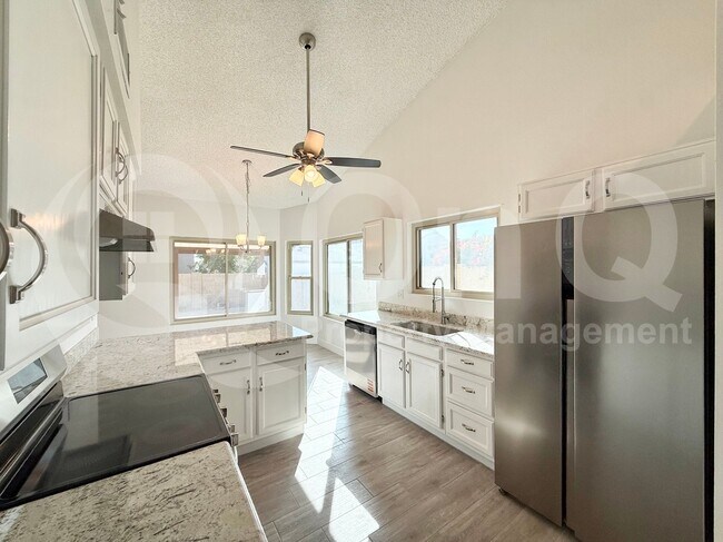 8709 W Cambridge Ave Phoenix, AZ 85037 photo 5