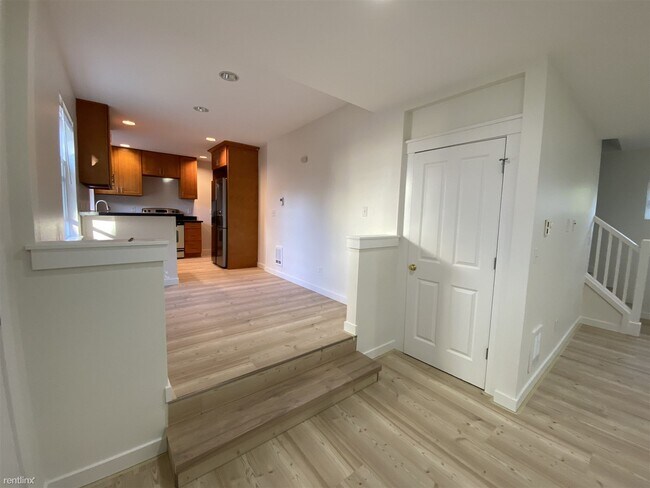 8120 Delridge Way Southwest, Seattle, WA 98106 photo 2