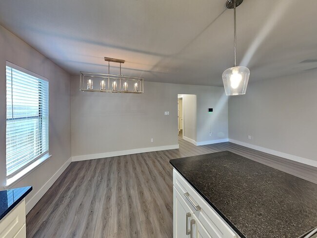 2630 Frazier Avenue, Fort Worth, TX 76110 photo 5