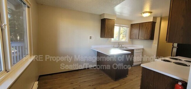 5801 13th Ave SE Lacey, WA 98503 photo 5