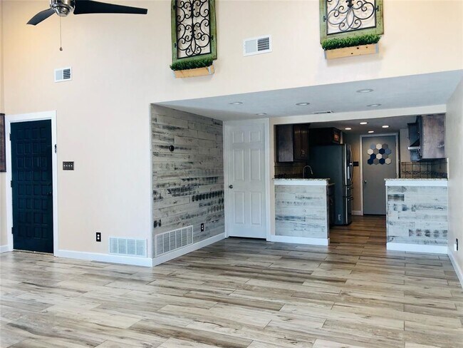 3013 Carolyn Court, Bedford, TX 76021 photo 4