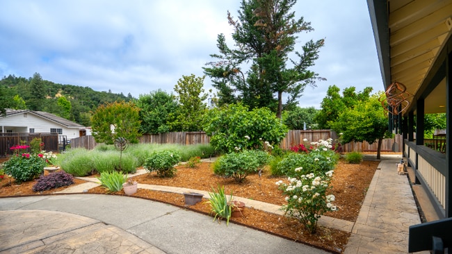 111 Kerry Ln Cloverdale, CA 95425 photo 3