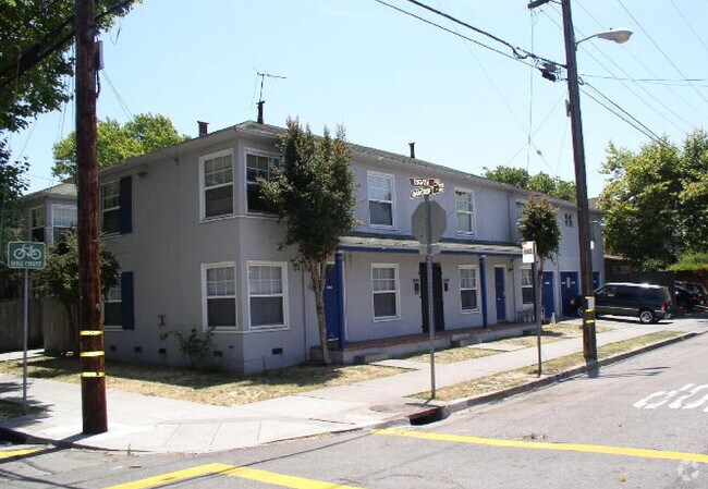 2301 8th Street, Berkeley, CA 94710 photo 2