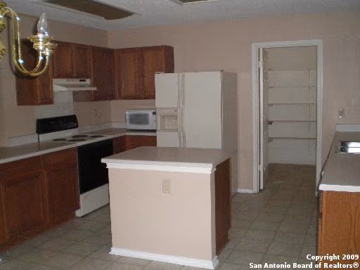 10227 Sandbrook Hill San Antonio, TX 78254 photo 5