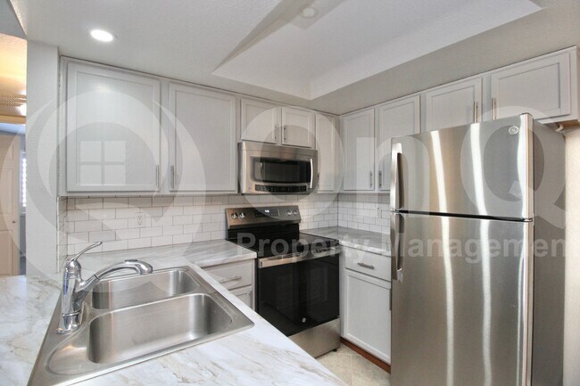 1720 E Thunderbird Rd Phoenix, AZ 85022 photo 4