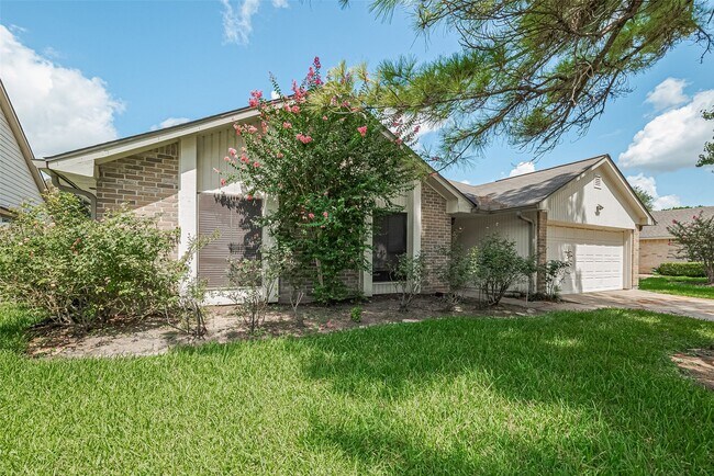6907 Yardley Drive, Katy, TX 77494 photo 2