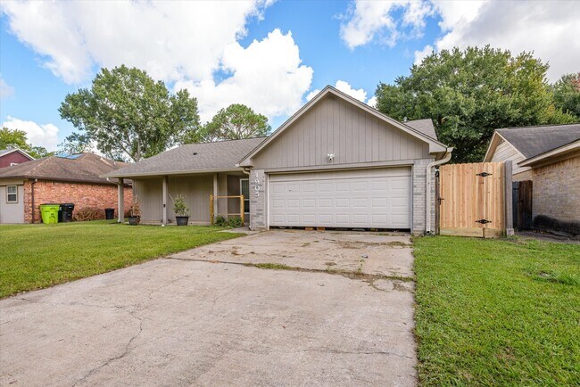 4905 Woodway Avenue, Rosenberg, TX 77471 photo 3