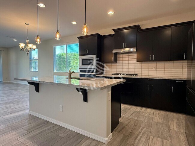 11536 W Ashby Dr Peoria, AZ 85383 photo 4