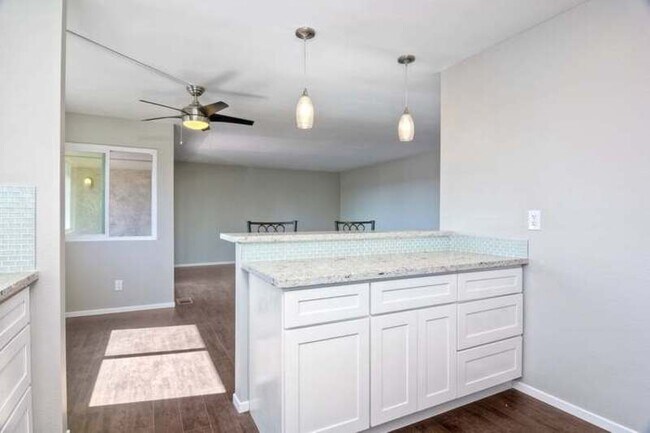 6318 Caminito Andreta San Diego, CA 92111 photo 3