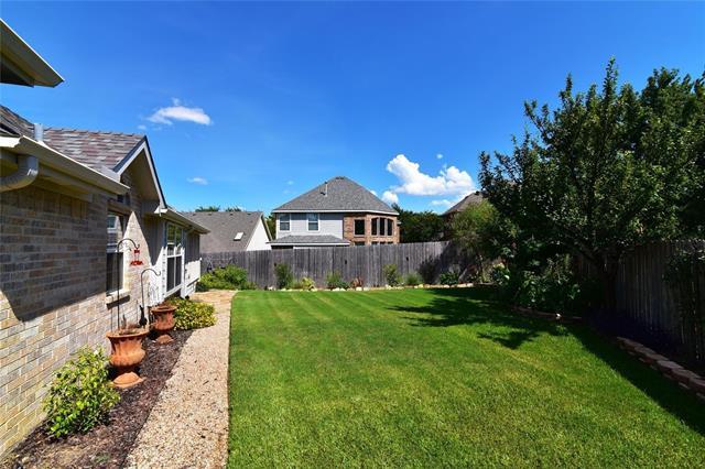 5501 Stone Cliff Court, Mckinney, TX 75071 photo 2