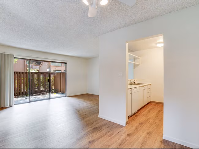 The Greenery Apartment Homes photo 4