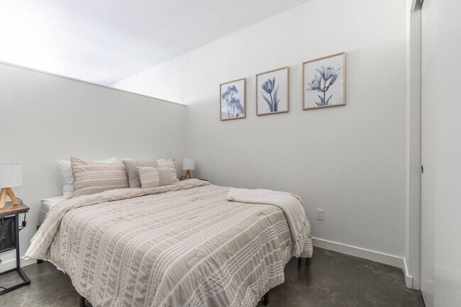 2407 E Union St Seattle, WA 98122 photo 2