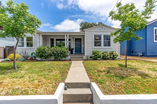 1410 Banks Ave Napa, CA 94559 photo 2