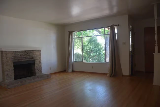 3809 Lassen Dr Pittsburg, CA 94565 photo 3