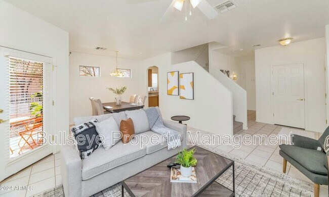 3541 W Marconi Ave Phoenix, AZ 85053 photo 2