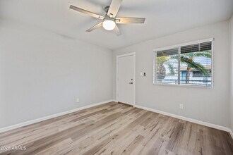 3025 N 32nd St Phoenix, AZ 85018 photo 3