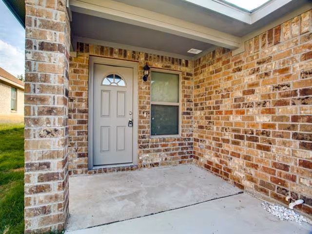 8008-8010 Doreen Avenue photo 2