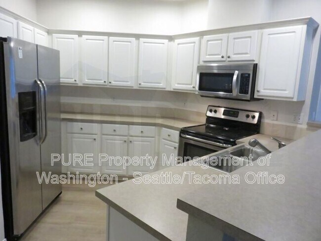 1671 Kennedy Place, Dupont, WA 98327 photo 3