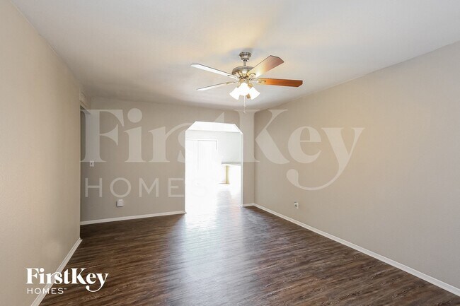 6935 W Palo Verde Ave Peoria, AZ 85345 photo 3