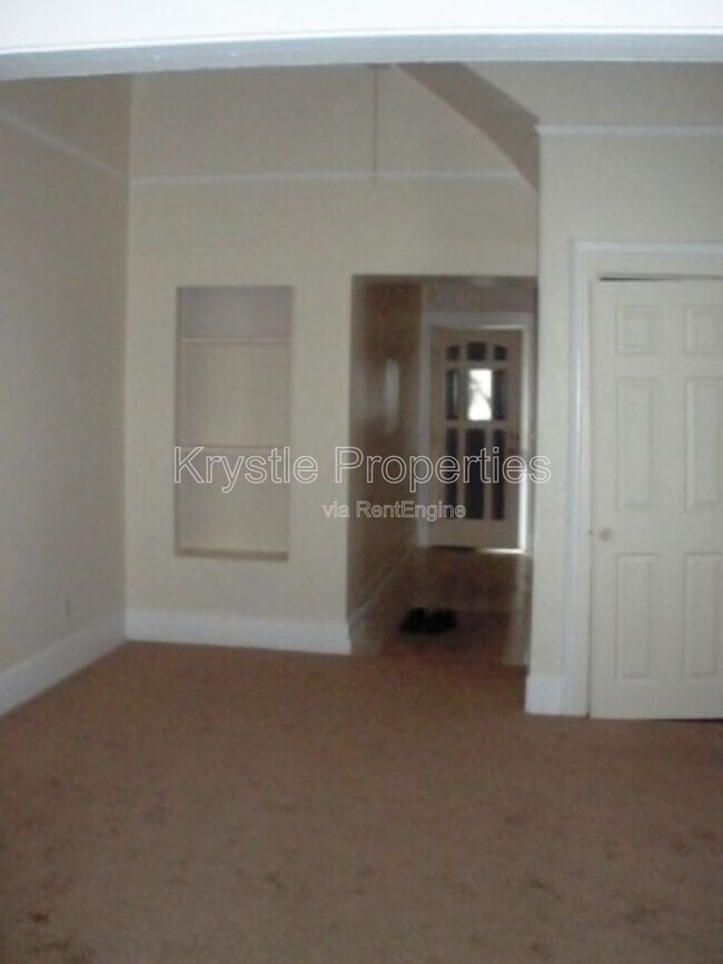 1117 Sutter St Vallejo, CA 94590 photo 2