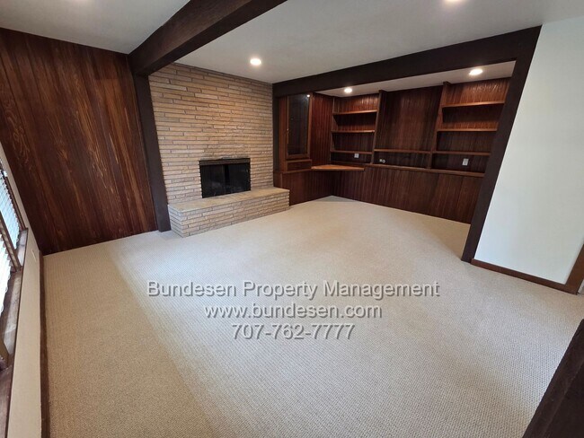628 Canyon Rd Novato, CA 94947 photo 4