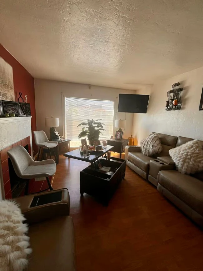 2117 106th Ave Oakland, CA 94603 photo 3