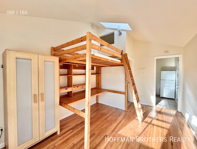 1160 Hearst Ave Berkeley, CA 94702 photo 2