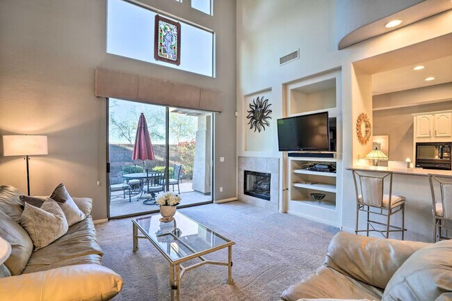 15240 North Clubgate Drive, Scottsdale, AZ 85254 photo 2