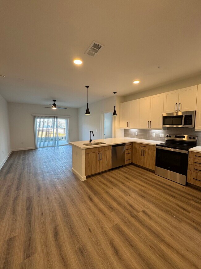 701 Saginaw Sq Blvd Saginaw, TX 76179 photo 3