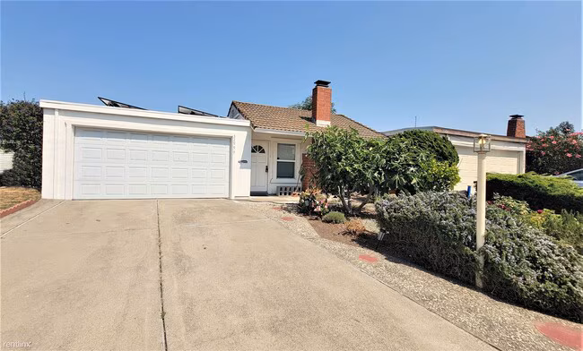 32990 Lake Wawasee Street, Fremont, CA 94555 photo 2