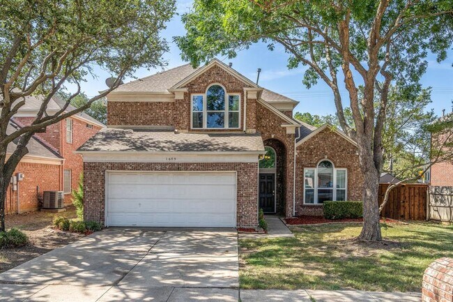1605 Highdale Court, Flower Mound, TX 75028 photo 2