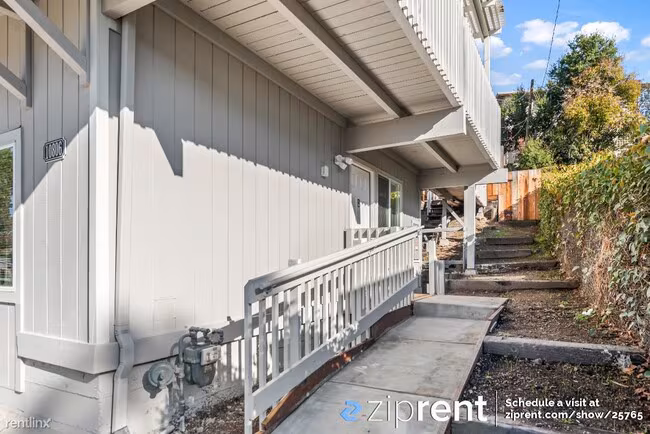 10806 Hubbard Way San Jose, CA 95127 photo 3