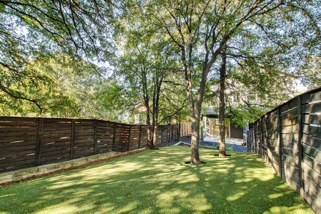 1211 Cometa St Austin, TX 78721 photo 2