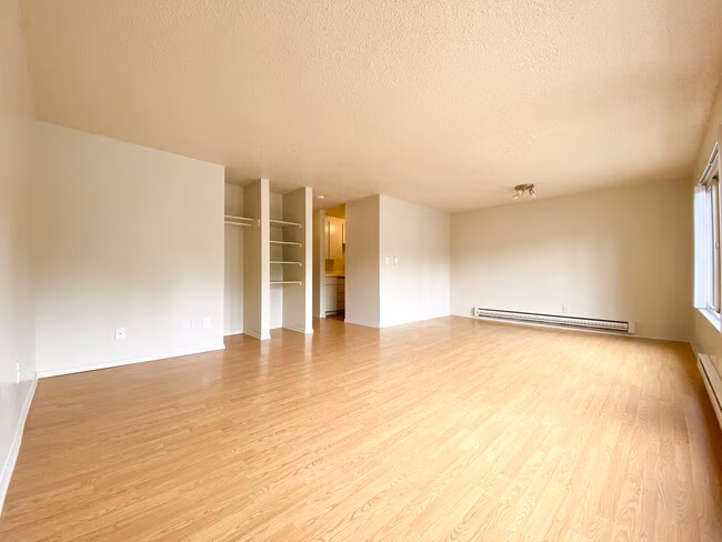 Admirals Apartments photo 3