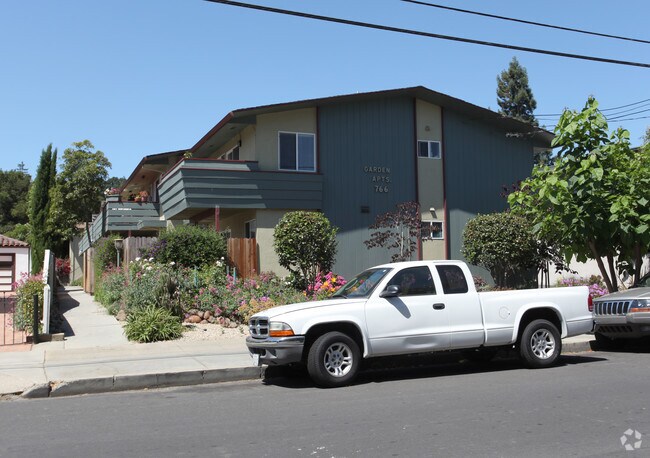 Montclair Garden Apartments photo 2