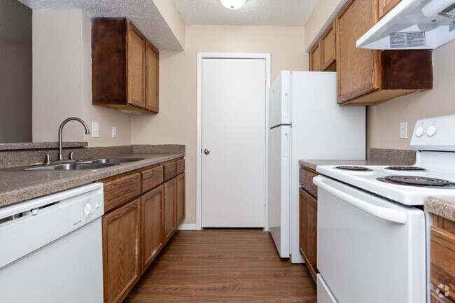 WILLOW GLEN photo 3