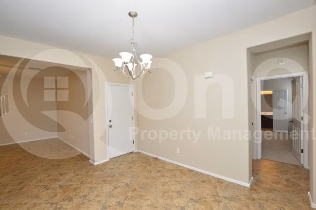 1453 S Sinova Ave Gilbert, AZ 85296 photo 4