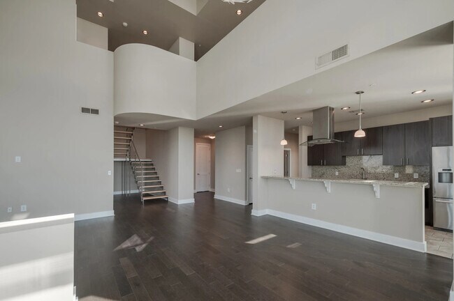 5815 Almeda Road, Houston, TX 77004 photo 3