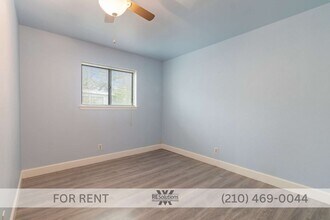 800 Brooks Ave Schertz, TX 78154 photo 4