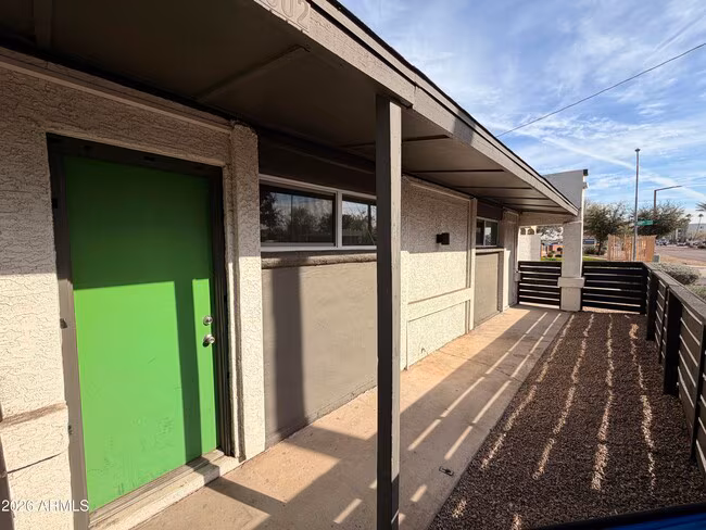 6802 W Glendale Ave Glendale, AZ 85303 photo 2
