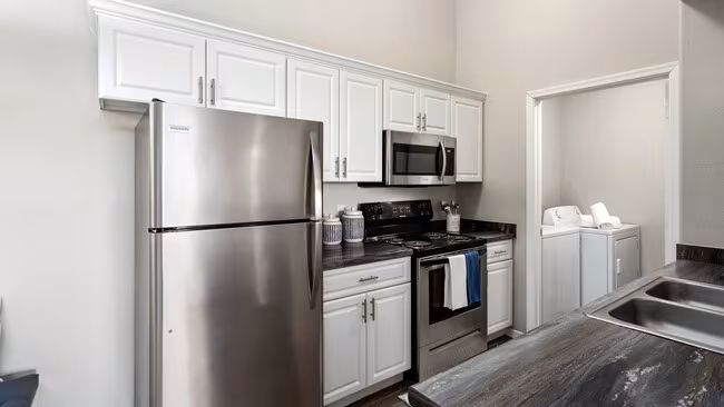 Riverwood Apartments photo 4