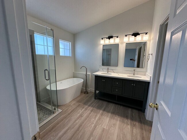 Charming 4BR House in Castro Valley photo 2