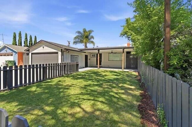 685 Jennings Dr San Jose, CA 95111 photo 2