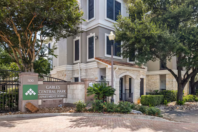 Gables Central Park Texas photo 3