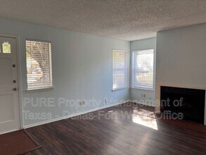 625 Timberline Dr Hurst, TX 76053 photo 2