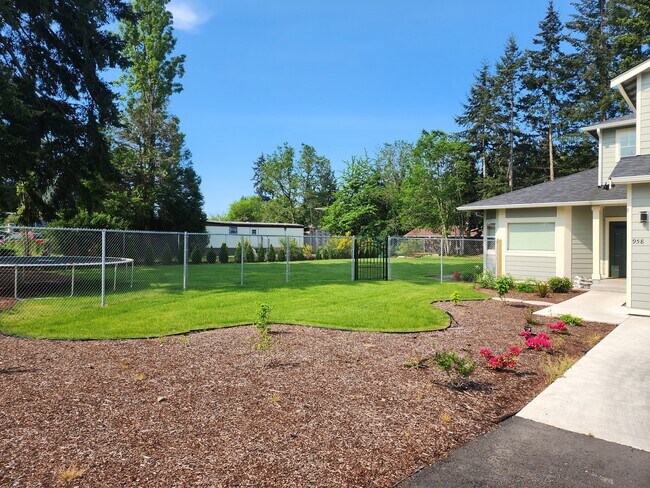 958 152nd Street East, Tacoma, WA 98445 photo 3