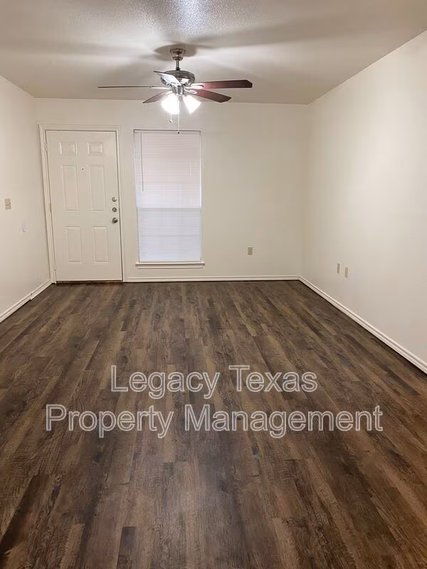 1106 Williams Ave Cleburne, TX 76033 photo 3