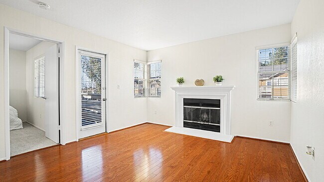 2915 N Texas St Fairfield, CA 94533 photo 2