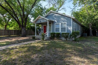 716 West 35th Street, Austin, TX 78705 photo 2